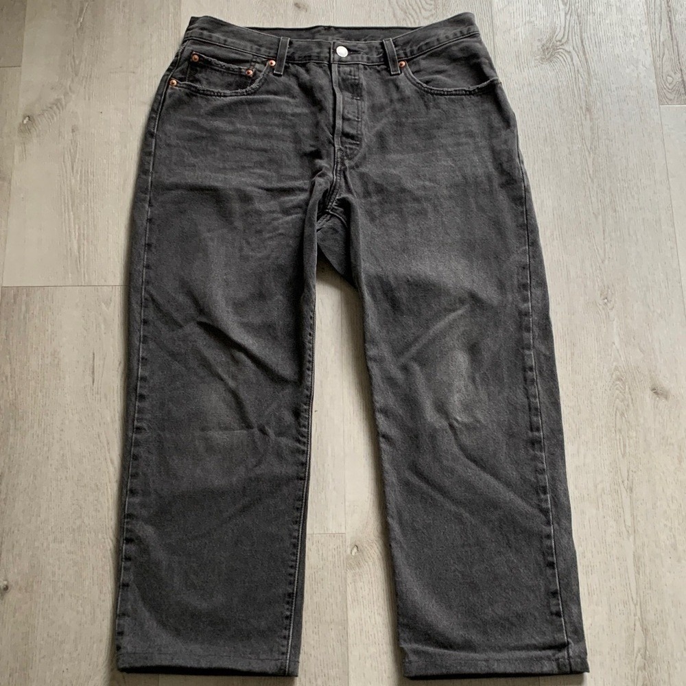 Levi's Premium Black Denim Womens 501 Jeans‎